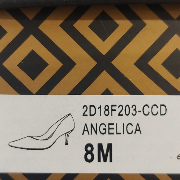 Charles David Angelica  Pump Light Yellow -8 - Picture 12 of 13